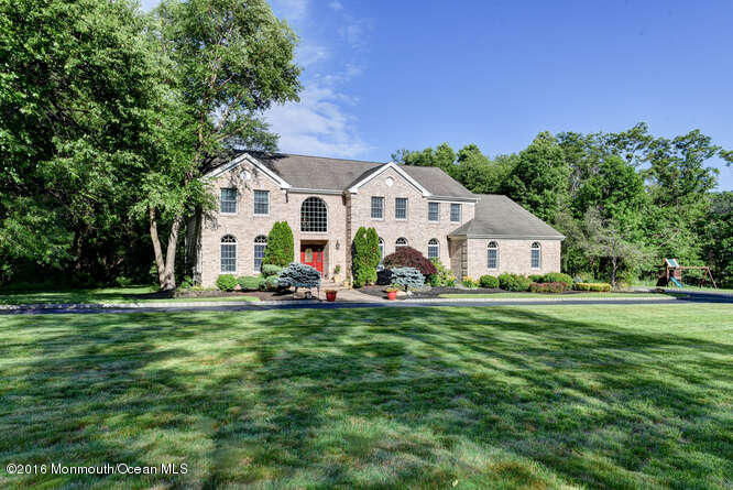 Property Photo:  16 David Court  NJ 08535 