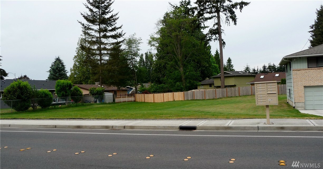 Property Photo:  180 48th Ave W  WA 98037 