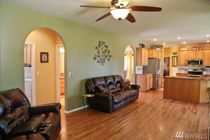 Property Photo:  407 Stoneridge Dr  WA 98802 