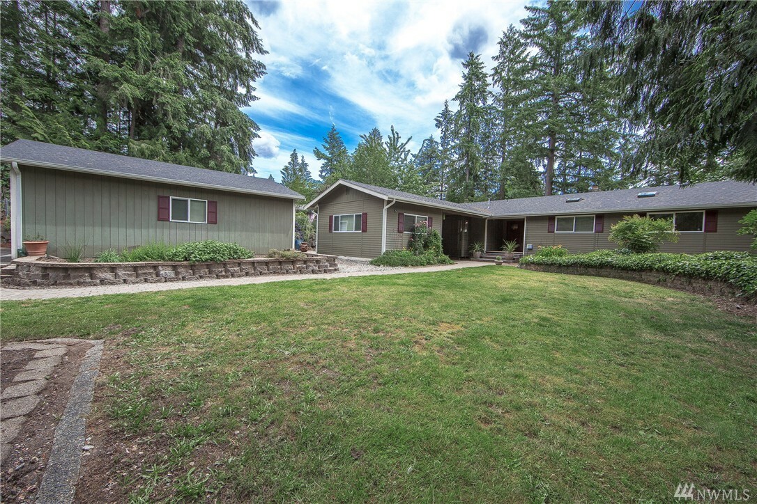 Property Photo: 16945 SE 149th St WA 98059