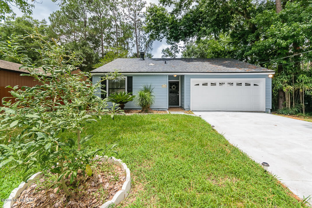 Property Photo:  12620 Deeder Lane  FL 32258 