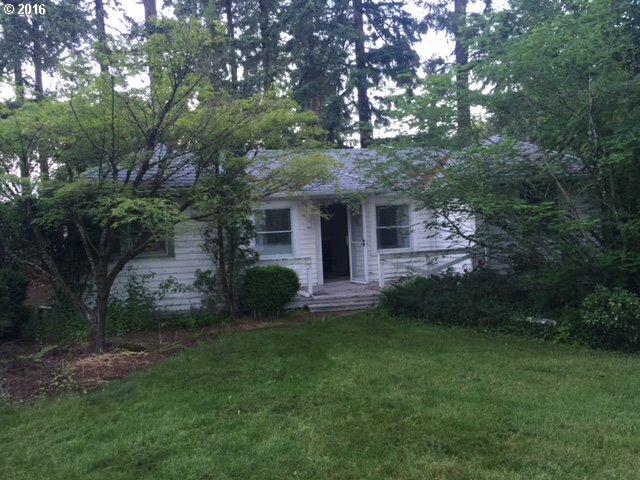 Property Photo: 13115 SE Lincoln St OR 97233
