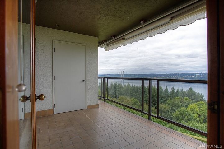 Property Photo: 3016 N Narrows Dr 414 WA 98407
