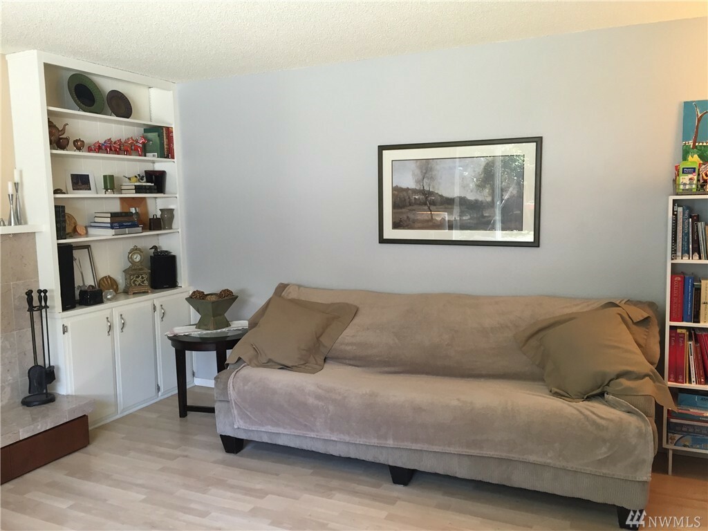 Property Photo: 231 Peace Arch Ct WA 98230