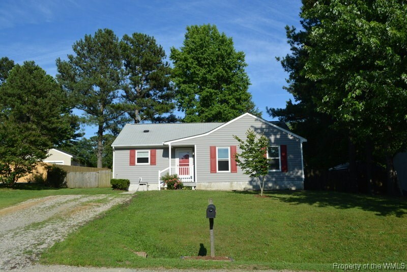 Property Photo:  133 Winterset Pass  VA 23188 