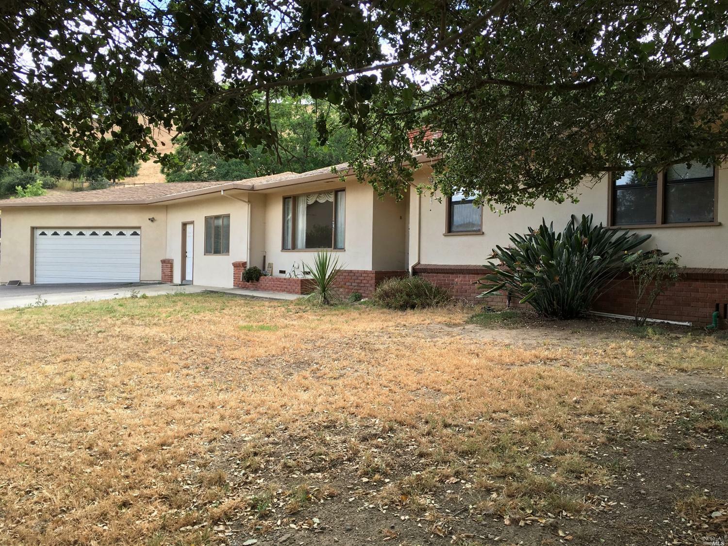 Property Photo:  929 Foster Road  CA 94558 