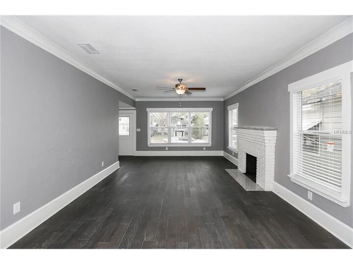 Property Photo:  1118 35th Avenue N  FL 33704 