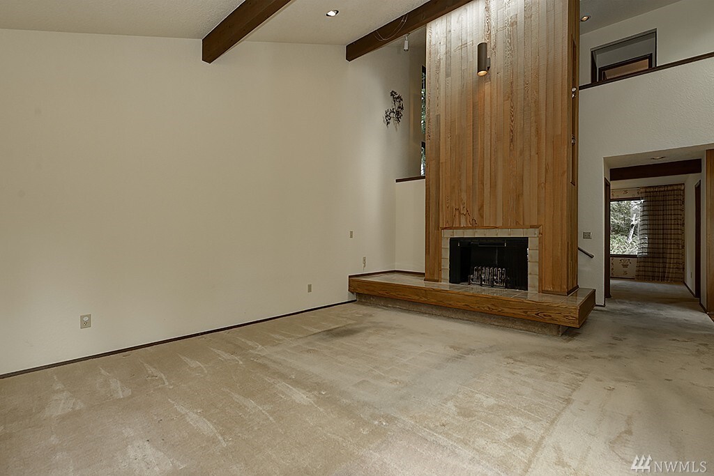 Property Photo: 16204 NE 6th St WA 98008