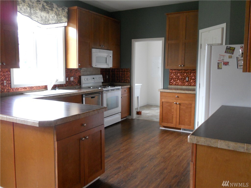 Property Photo: 9315 Otso Pt Rd WA 98303