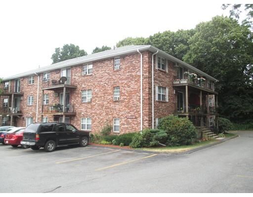 Property Photo: 9 Kenmar Dr 3 MA 01821