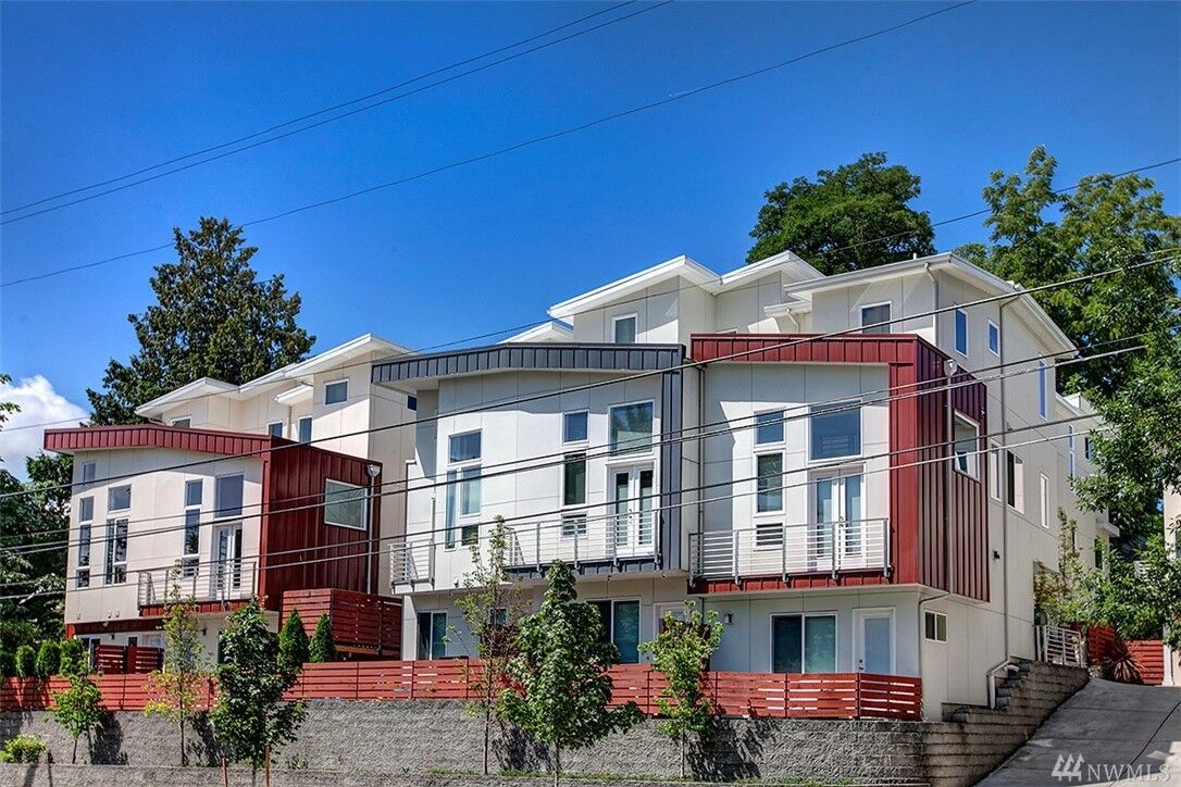 Property Photo: 925 Martin Luther King Jr Wy S A WA 98144