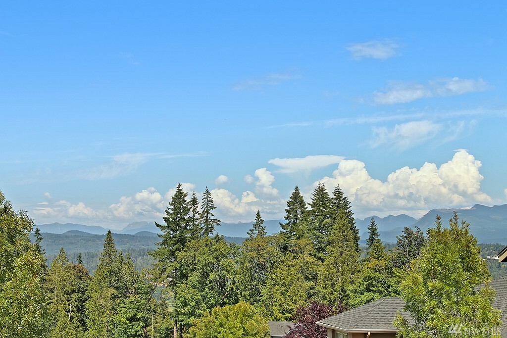 Property Photo:  12418 Adair Creek Wy NE  WA 98053 