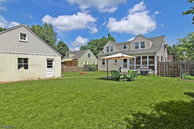 Property Photo:  140 East Spring St  NJ 08876 