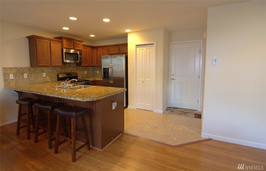 Property Photo: 12909 81st Av Ct E WA 98373