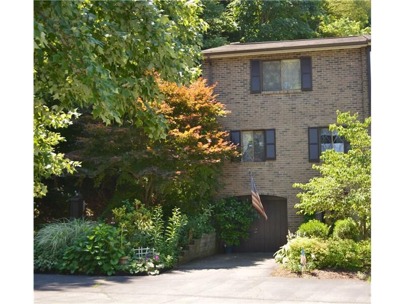 Property Photo:  801 Newton Square  PA 15108 