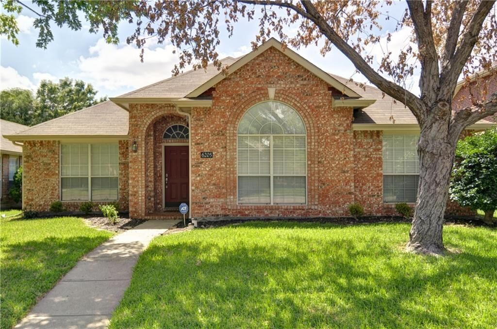 Property Photo:  6205 Montgomery Drive  TX 75035 