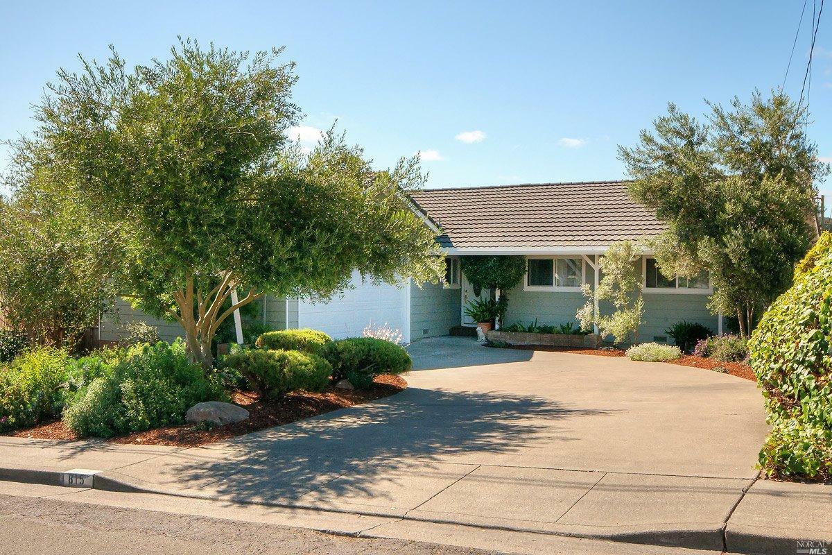 Property Photo:  815 Schuman Lane  CA 94952 