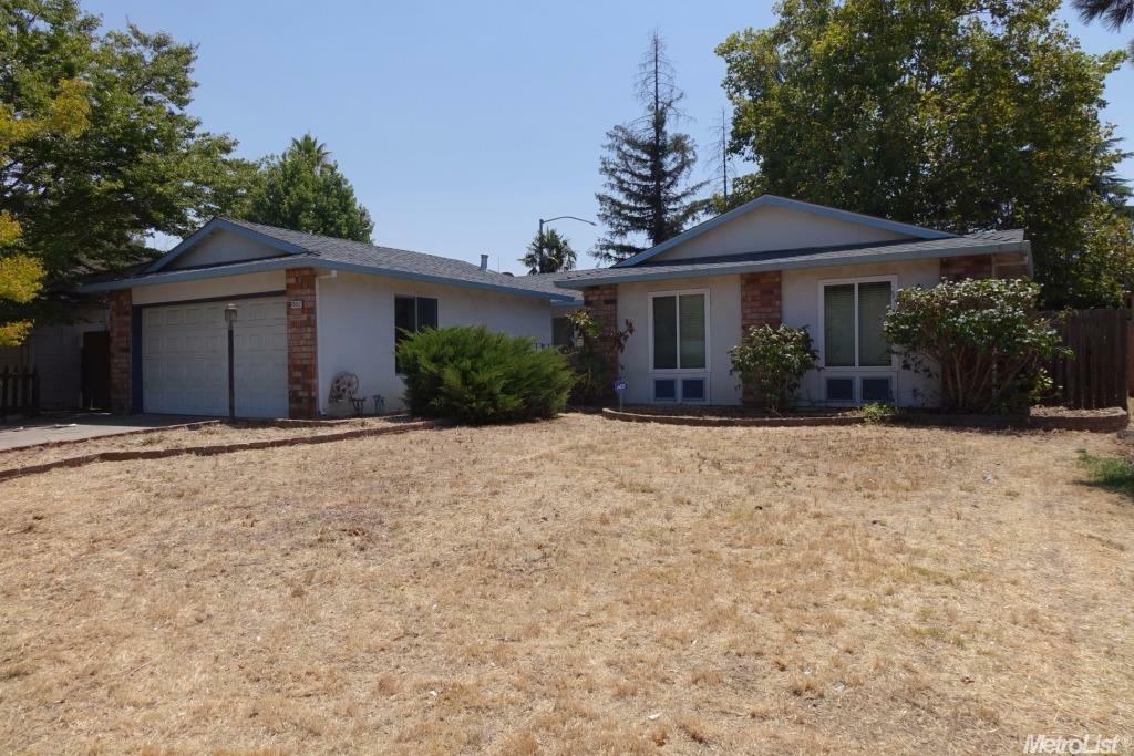 Property Photo:  9002 Salmon Falls Drive  CA 95826 