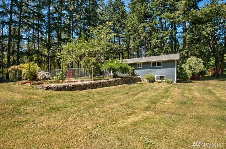 Property Photo: 5192 SW Old Clifton Rd WA 98366