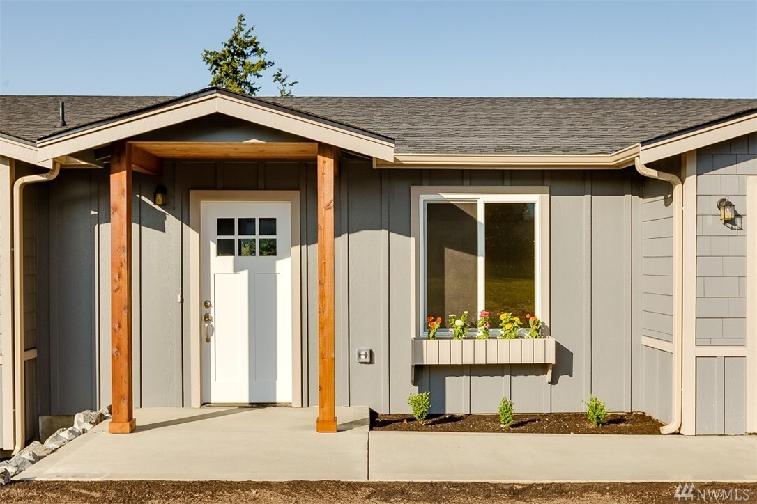 Property Photo:  1267 Noble Fir Lane  WA 98282 