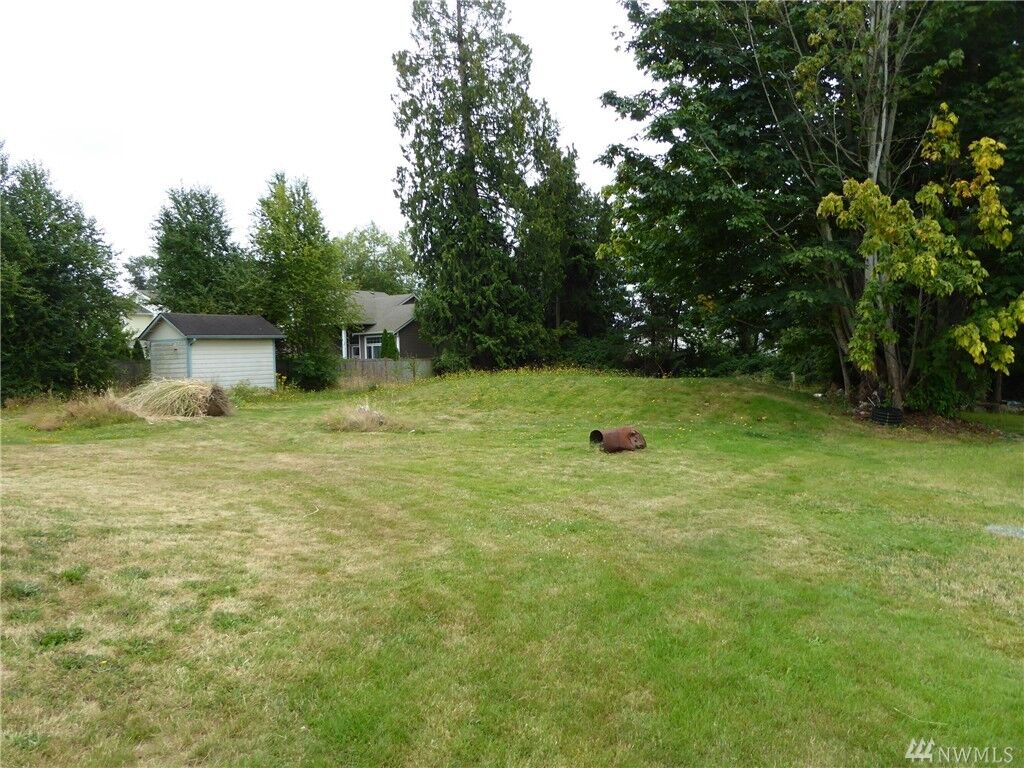 Property Photo: 8510 12th St SE WA 98258