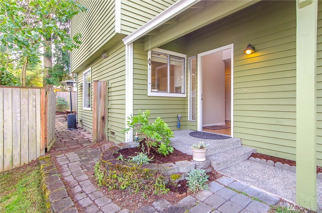 Property Photo:  13229 NE 139th Place  WA 98034 