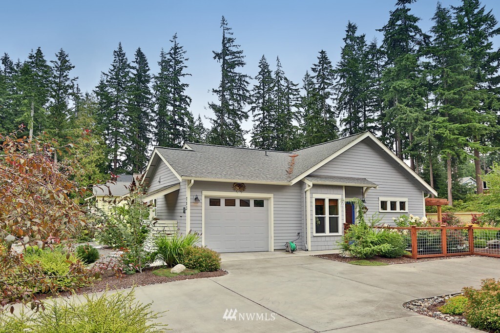 Property Photo: 283 Laurel Loop WA 98260