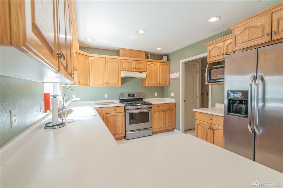 Property Photo: 8074 Anchor Pkwy WA 98230