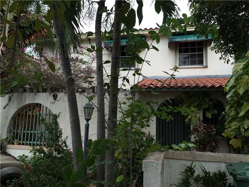 Property Photo:  665 SW 19th Rd  FL 33129 