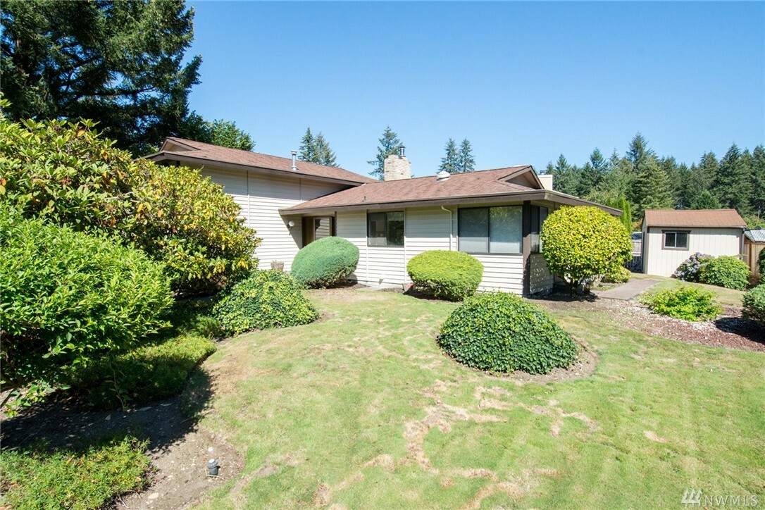 Property Photo:  14309 10th Ave S  WA 98444 