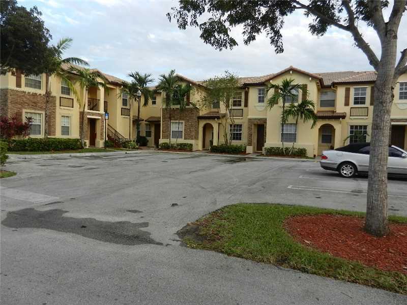 Property Photo:  3370 NE 13th Circle Dr 103  FL 33033 