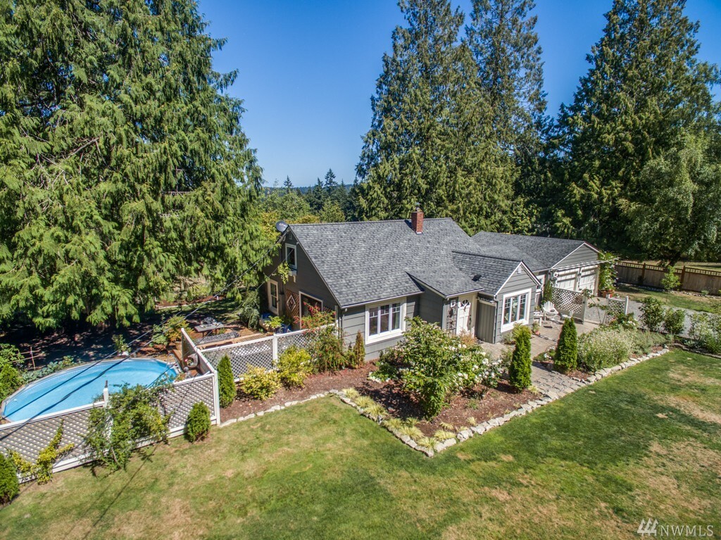 Property Photo: 7746 Hansen Rd NE WA 98110