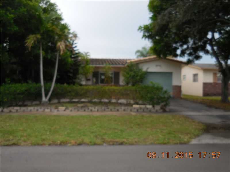 Property Photo:  1800 N 55th Av  FL 33021 