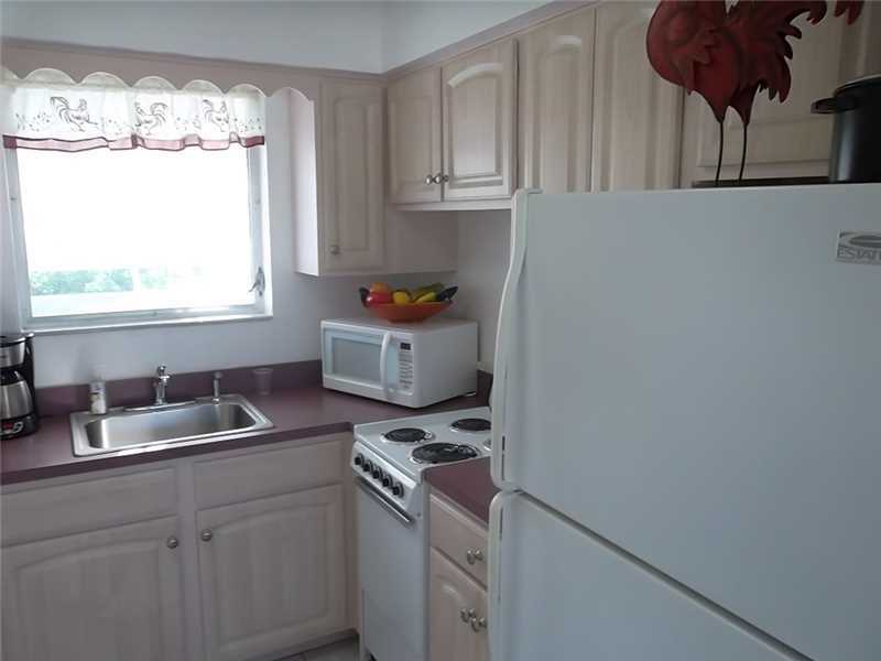 Property Photo:  1717 Rodman St 19  FL 33020 