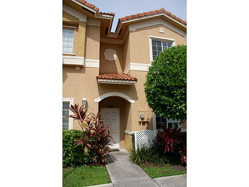 Property Photo:  5907 Riverside Av 5907  FL 33321 