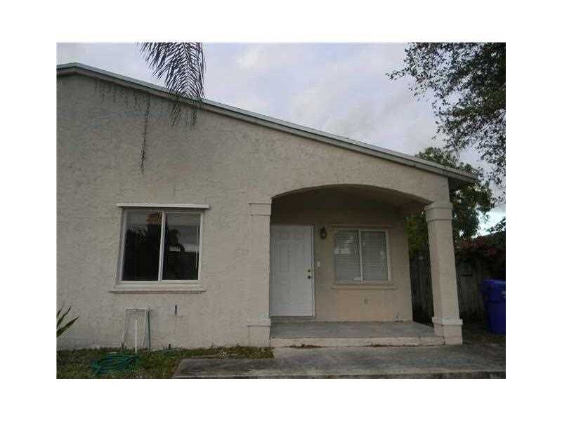 Property Photo: 7821 Simms St FL 33024