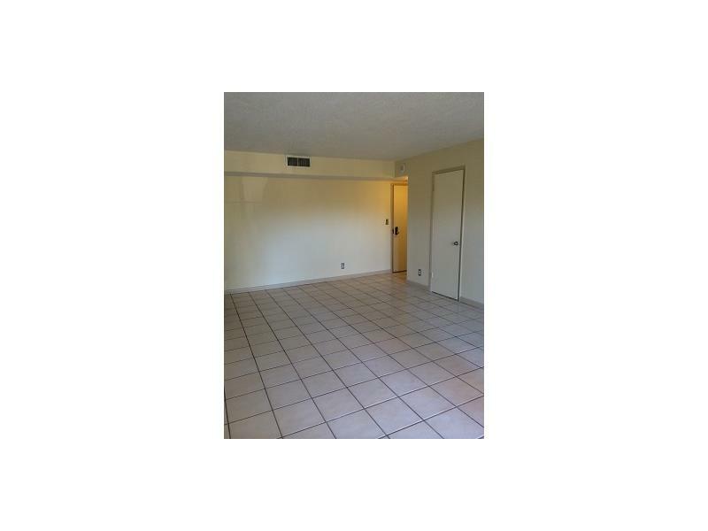 Property Photo: 18181 NE 31 Ct 202 FL 33160