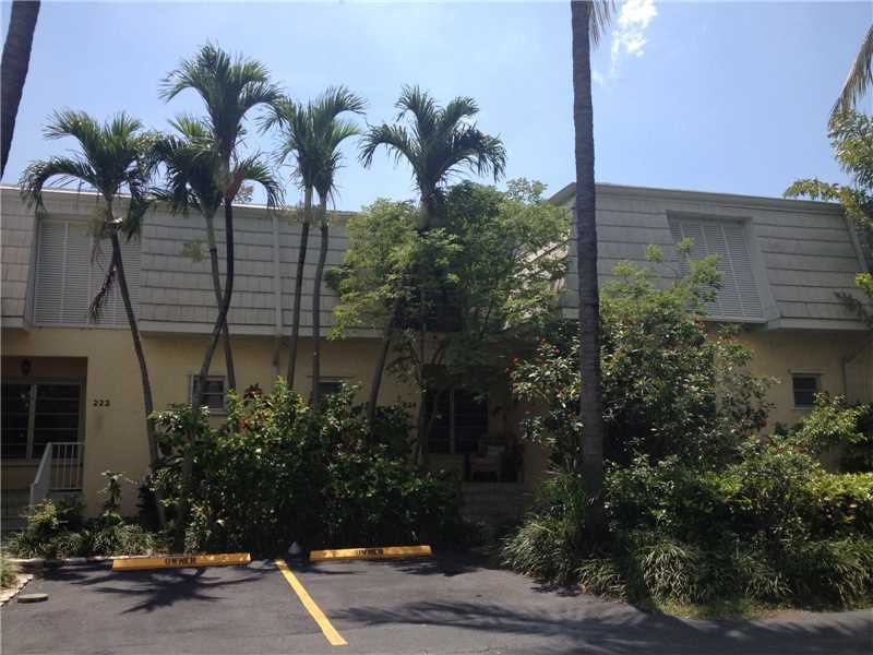 Property Photo: 224 Sea View Dr 104 FL 33149