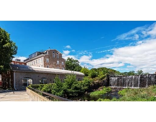 Property Photo:  10 N Stone Mill Drive 1011  MA 02026 