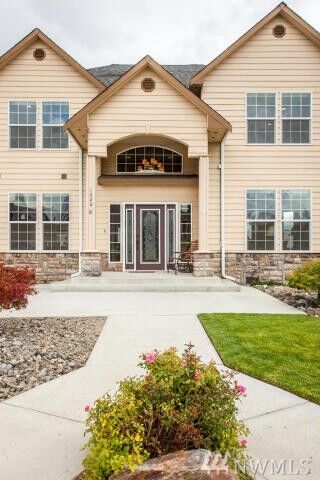 Property Photo:  1020 Horizon View Dr  WA 98802 