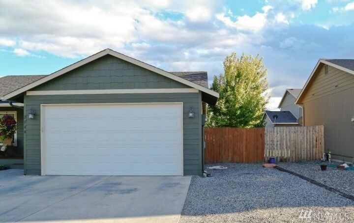 Property Photo:  2548 NE Noble Lp  WA 98802