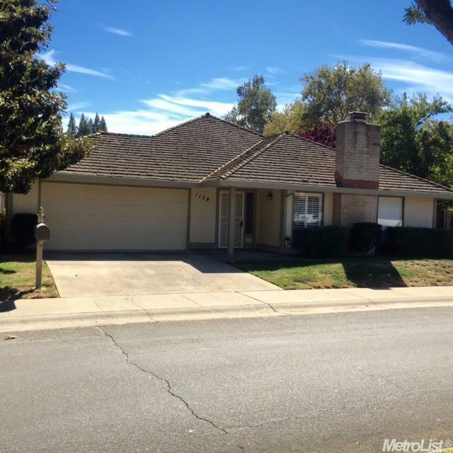 Property Photo: 1128 Rose Tree Way CA 95831