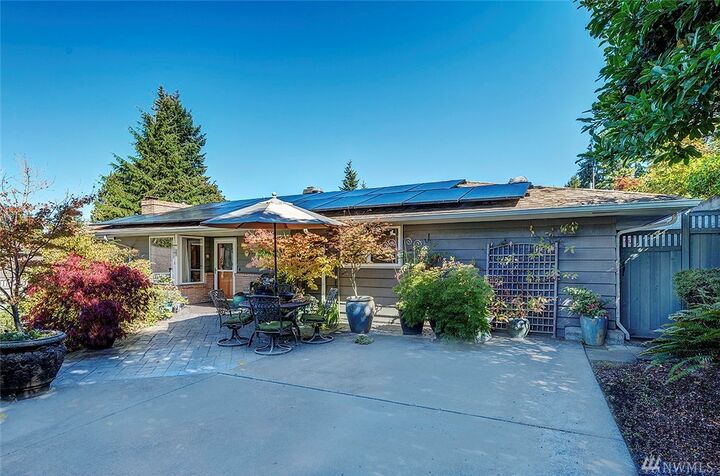 9324 26th Place NW  Seattle WA 98117 photo