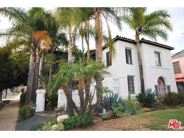 Property Photo: 1145 Meadowbrook Ave CA 90019
