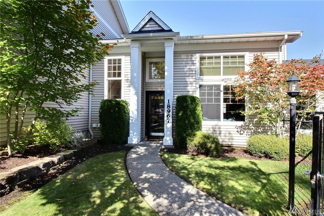 Property Photo: 18967 SE 108th Lane WA 98055