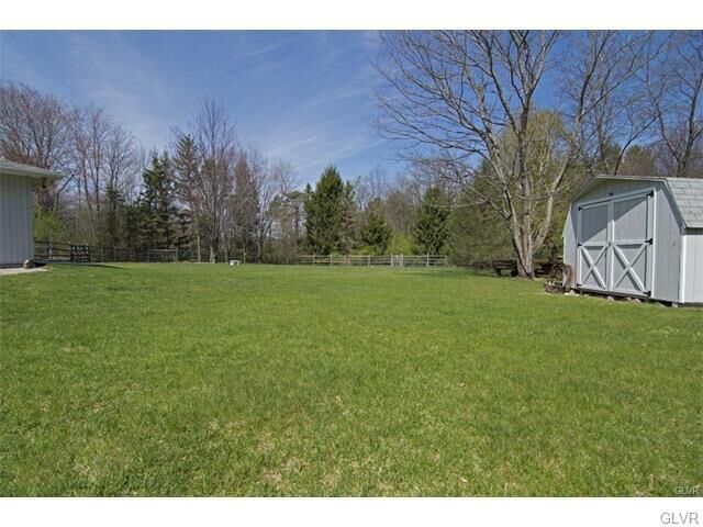 Property Photo:  Viewtop Lot 15 Road  PA 18071 