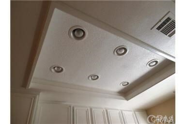 Property Photo: 6 Alcoba CA 92614