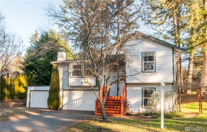 Property Photo:  15507 66th Av Ct NW  WA 98332