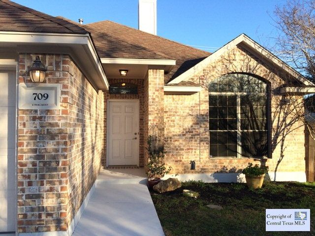 Property Photo:  709 Chicago Street  TX 78666 