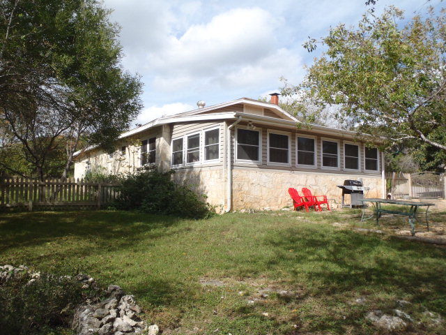 Property Photo: 19 Old Shawnee Trail TX 78676
